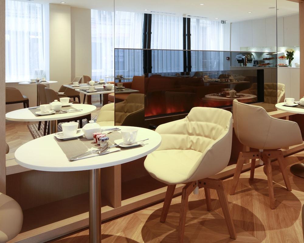 R De - Boutique 4* Parijs