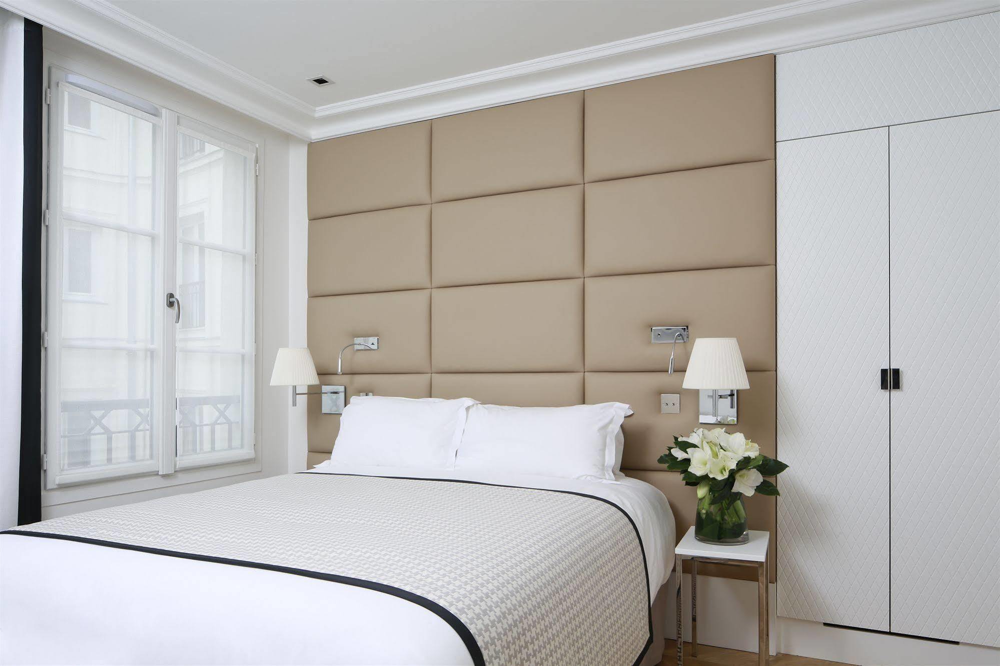 R De - Boutique 4* Parijs